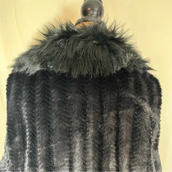 Women's Black Faux Fur Zip-Front Coat with Fur Collar Marc New York 2x NWT - Picture 6 of 15